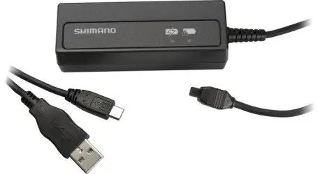 f6a6f7ba27b073bb0284f482ad8e48f7.webp Зарядний пристрій Shimano SM-BCR2 для батареї Di2 (внутр. монтаж) кабель USB в комплекті